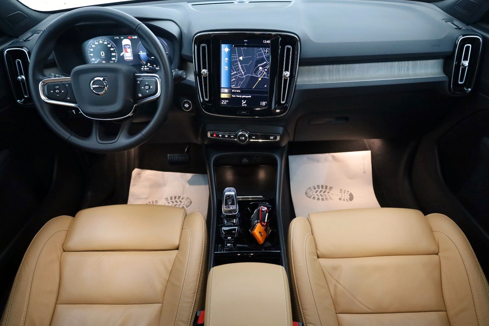 Fahrzeugabbildung Volvo XC40 T4 Inscription,Leder,Navi,LED,Kamera,AHK