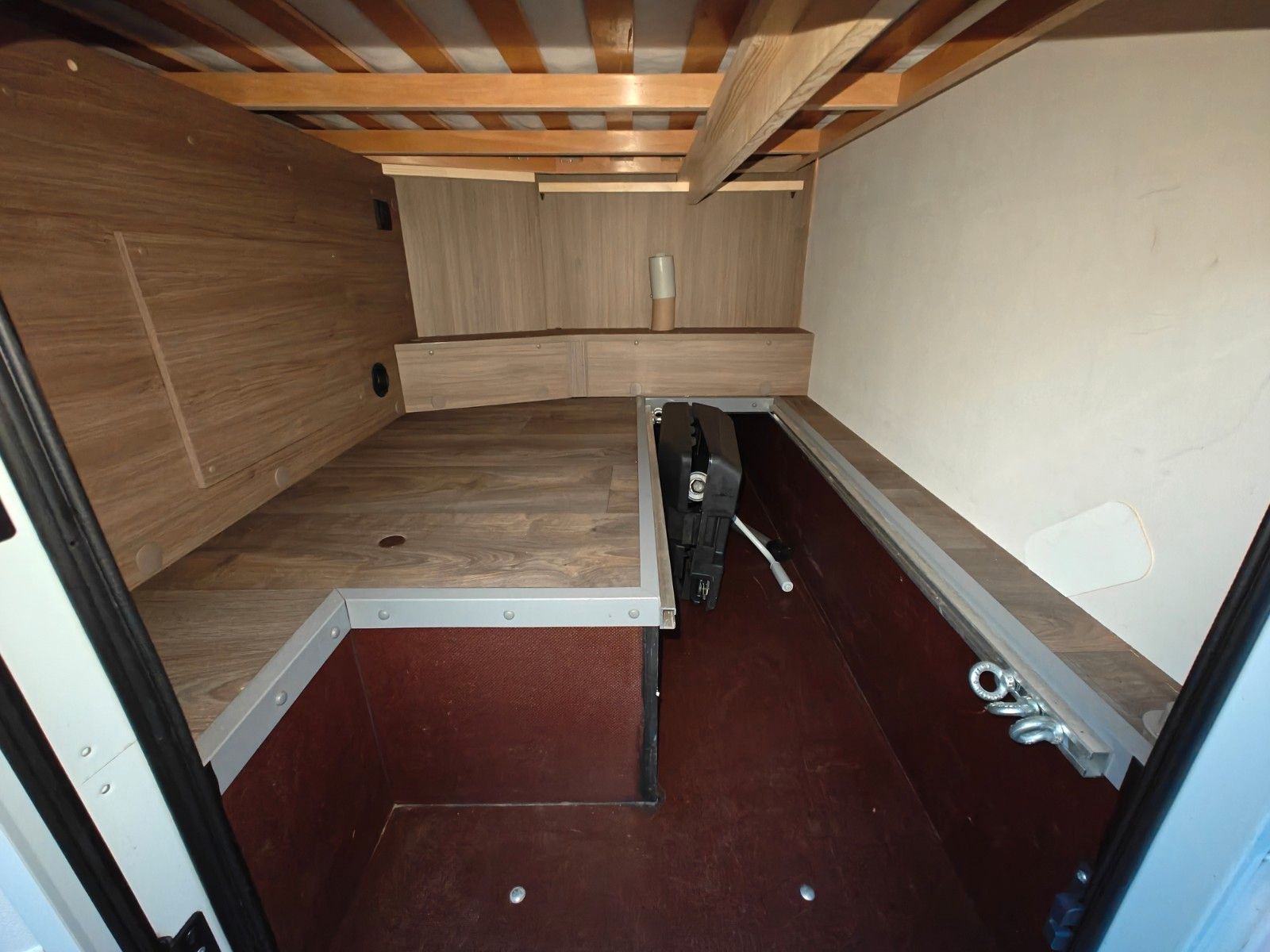 Fahrzeugabbildung Carado T-135 - SAT, TV, 2x Batterie, Solar, Automatik!