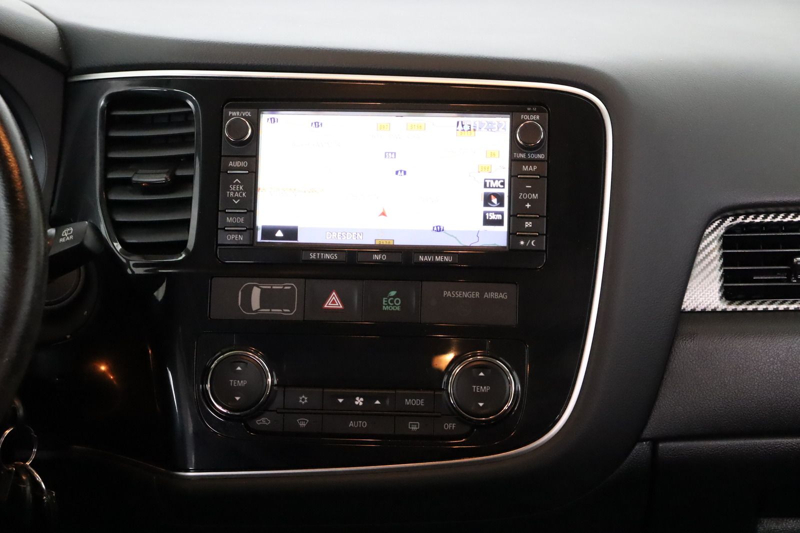 Fahrzeugabbildung Mitsubishi Outlander 2.2 DI-D Invite ClearTec 4WD