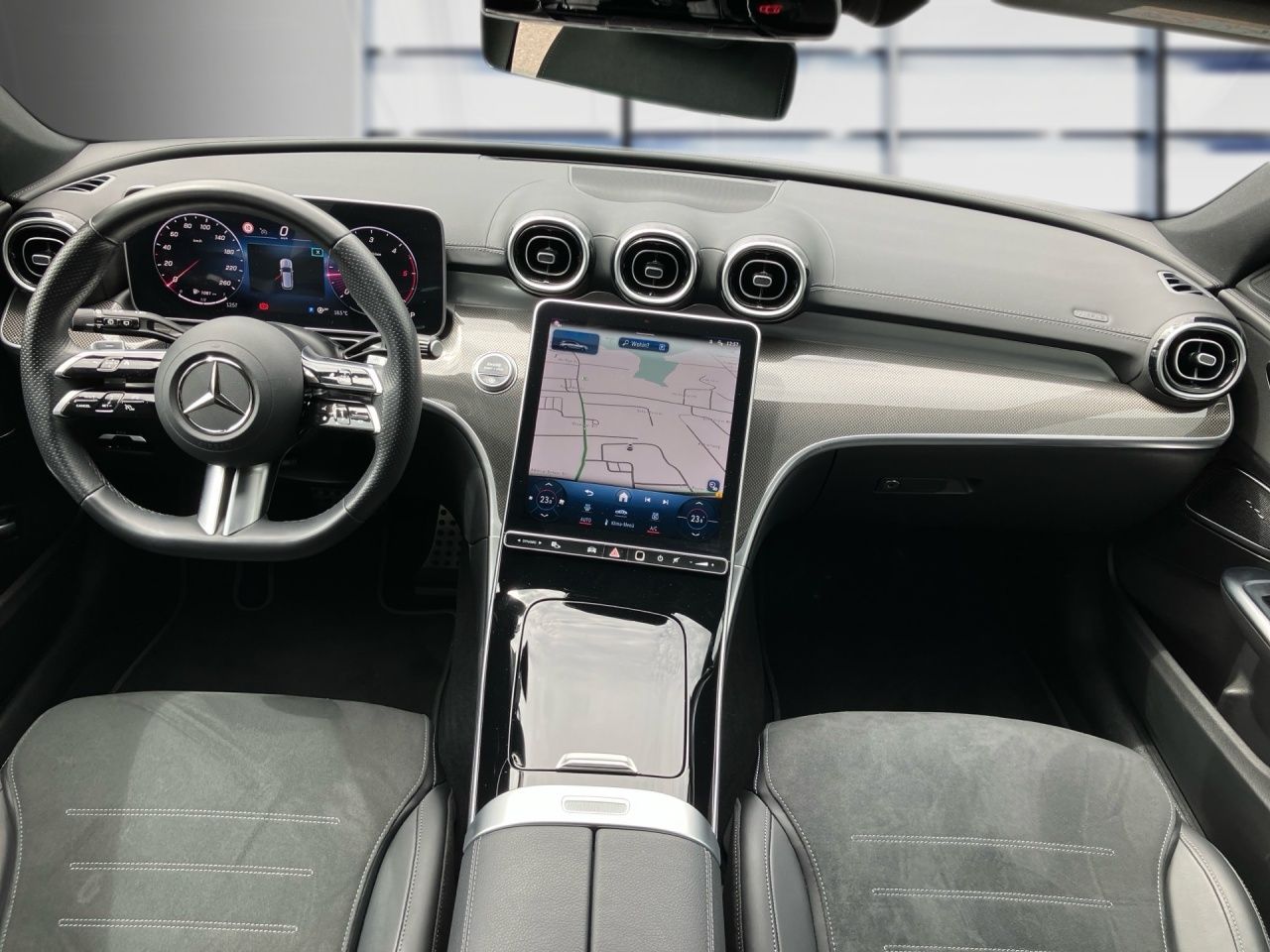 Fahrzeugabbildung Mercedes-Benz C 220 d 4M T AMG AHK Kamera Totwinkel LED Sounds