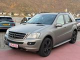 Mercedes-Benz ML 280 ML -Klasse ML 280 CDI - Mercedes ML 280 mit Schiebedach