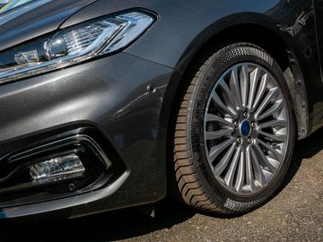Ford Mondeo Turnier 2.0 Hybrid Business Edition Navi