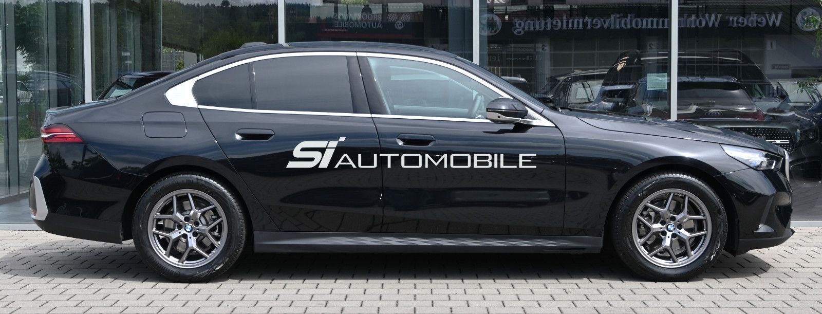 Fahrzeugabbildung BMW 520d xDr. °ACC°Merino°STANDHEIZ°360°PANO°SITZBEL