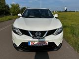 Nissan Qashqai Tekna*AUTOMATIK*LEDER*NAVI*360KAMERA*LED - gebrauchte Nissan Qashqai aus dem Jahr 2017