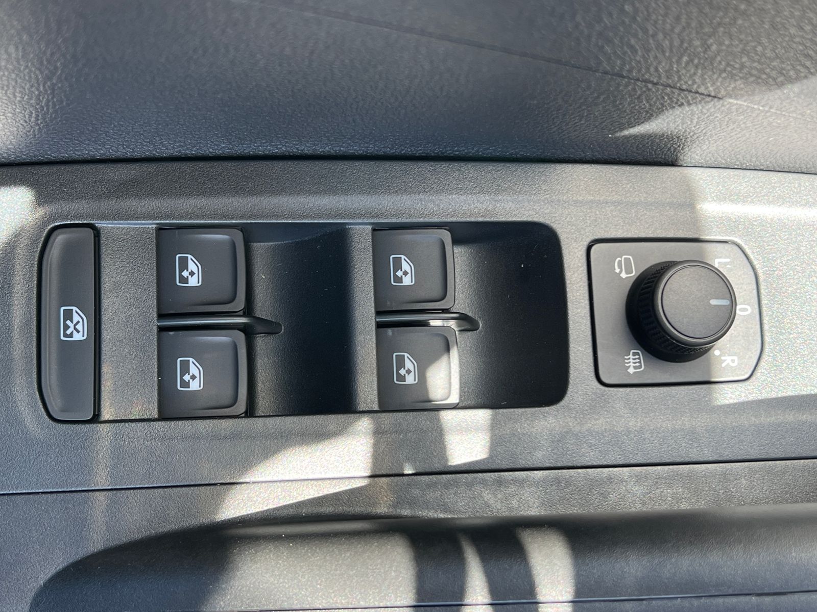 Fahrzeugabbildung SKODA Fabia Tour 1.0 TSI OPF *LED, SmartLink, Kamera,