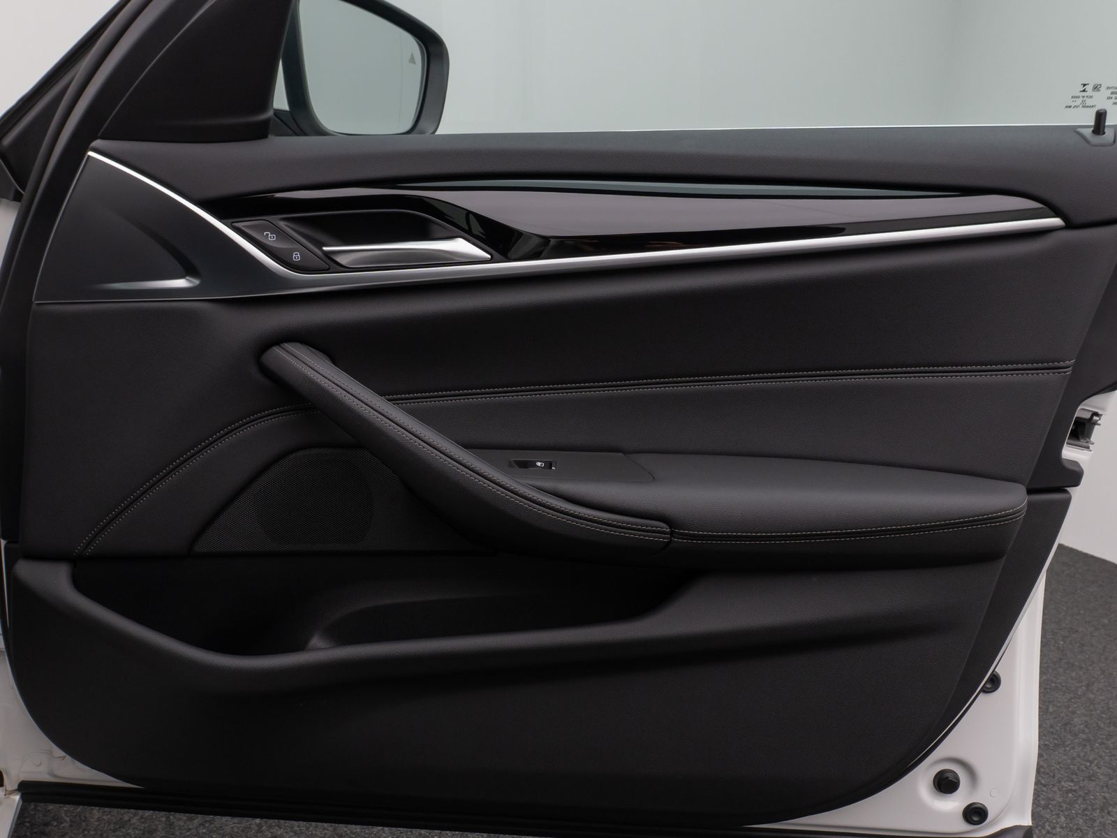 Fahrzeugabbildung BMW 520d Kamera DAB Leder Alarm Parkassistenzsystem