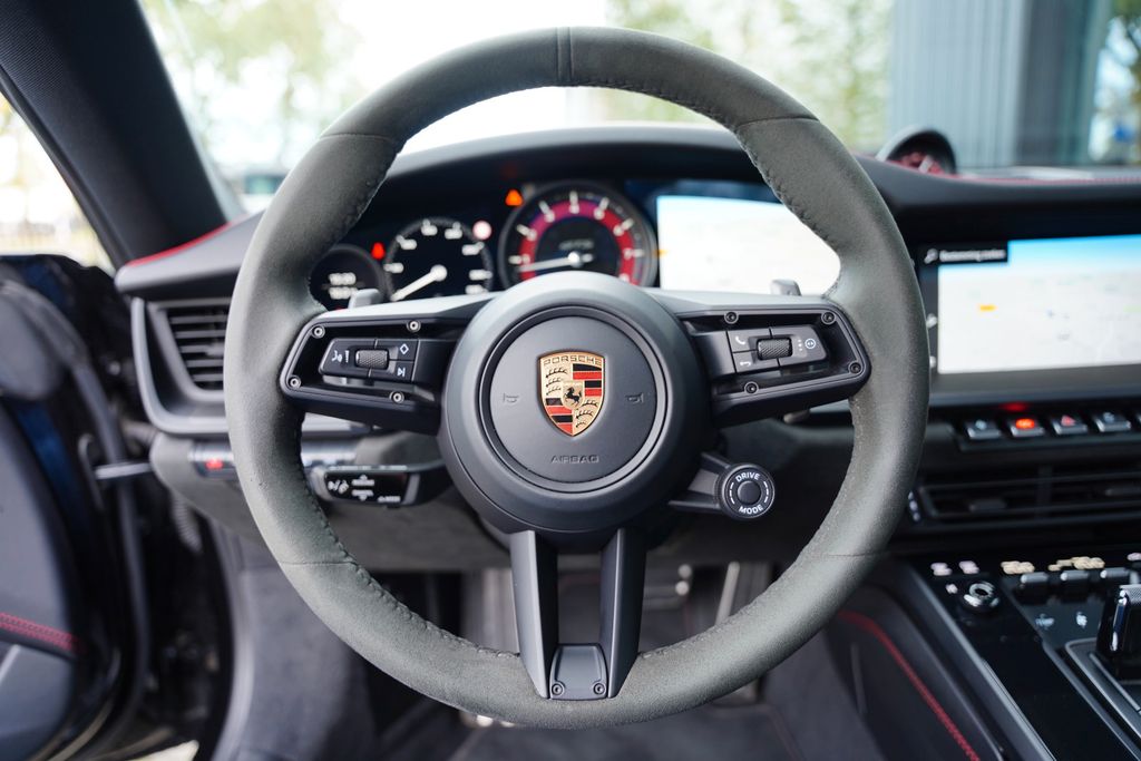 PORSCHE 911 2022