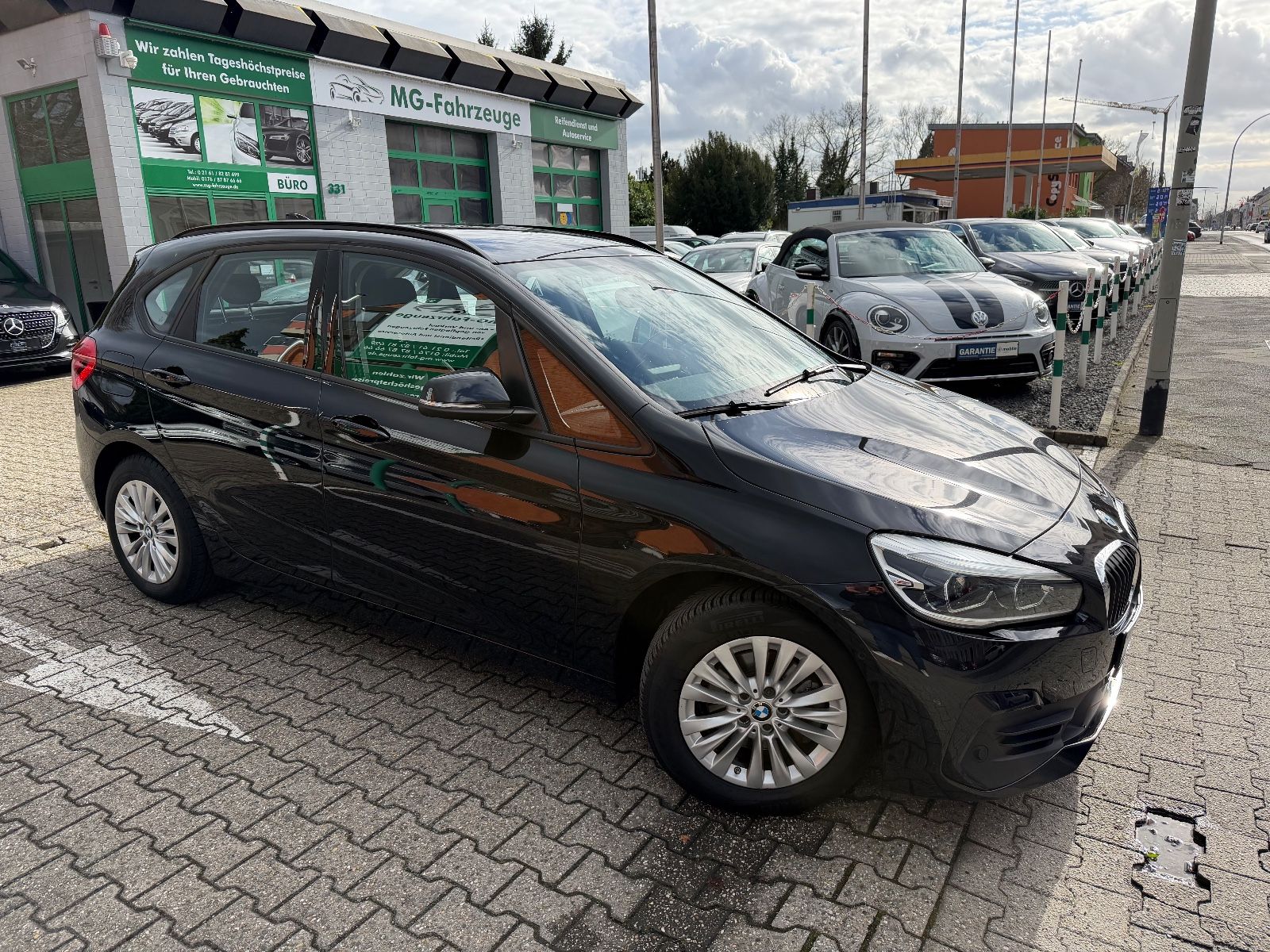 Fahrzeugabbildung BMW 218 Active Tourer NAVI LED AHK TEMPOMAT