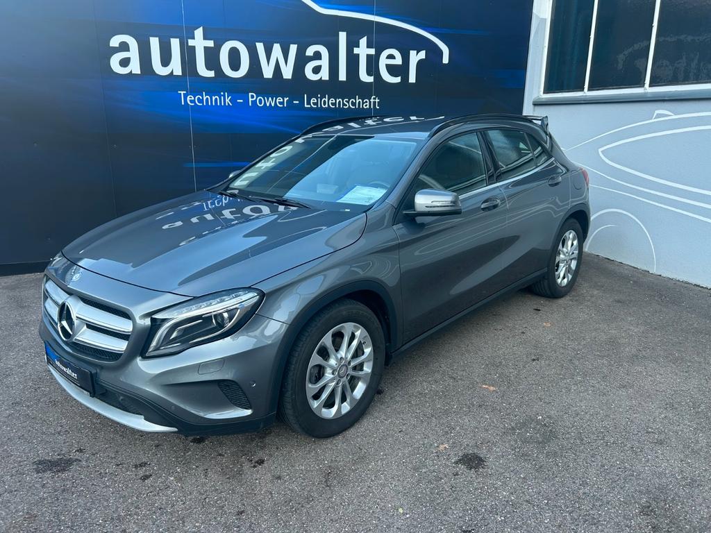 Mercedes-Benz GLA 200