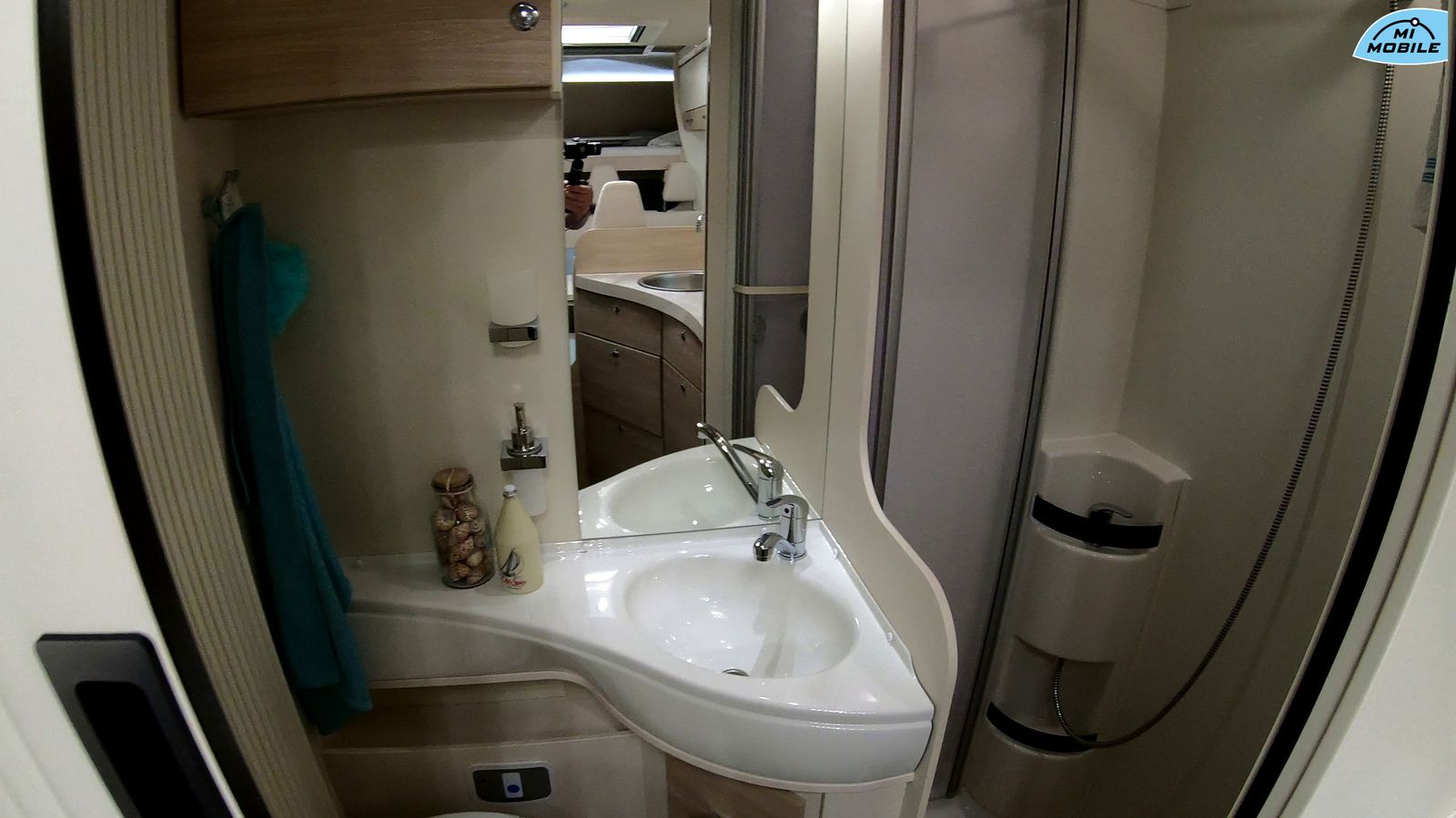 Fahrzeugabbildung Eura Mobil Activa ONE 630 LS *SCHAUSONNTAG 11-16 Uhr*