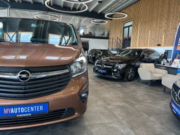 Opel Vivaro B Combi 2,7t *8Sitzer*Navi*AHK*Klima*