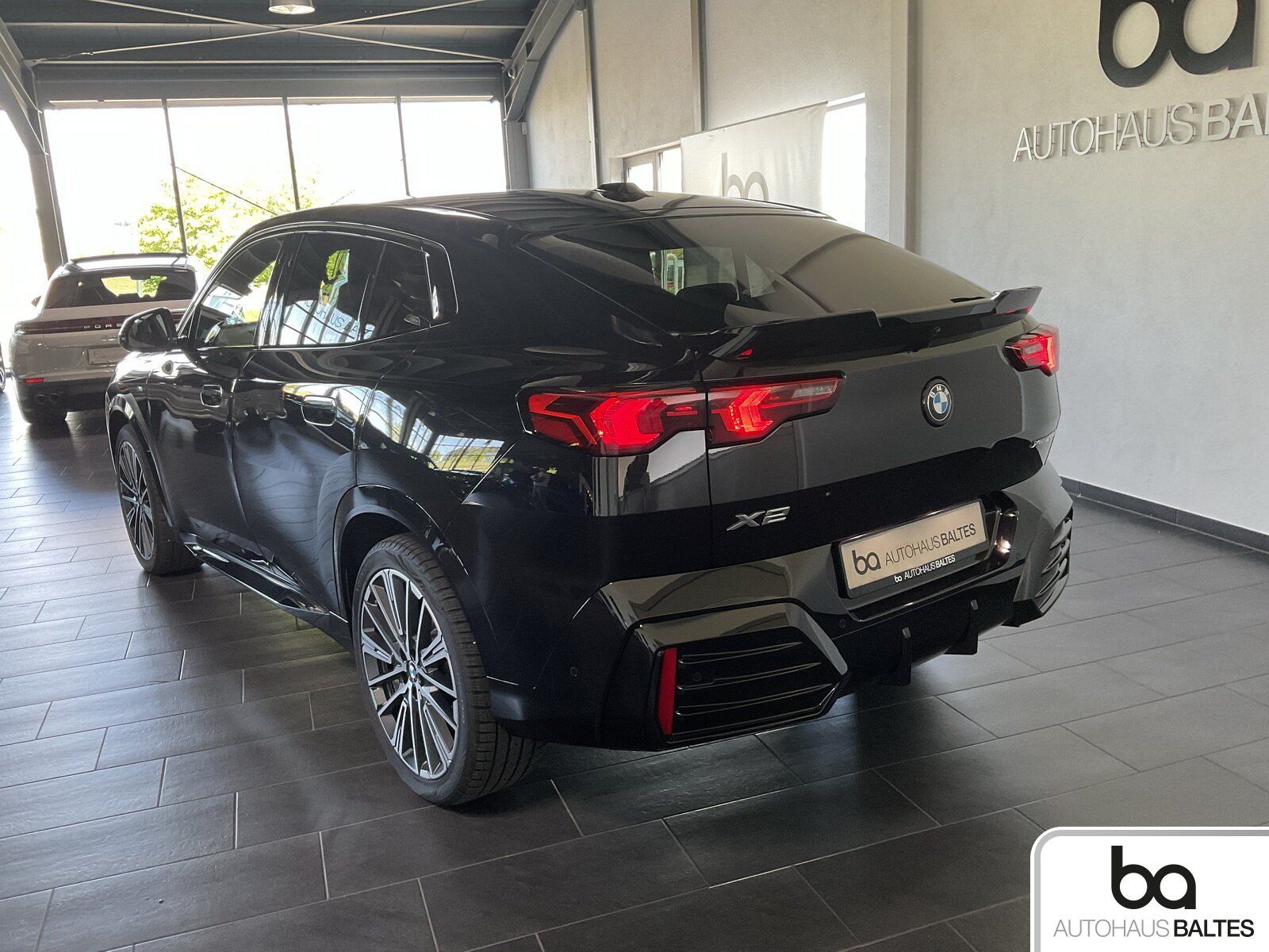 BMW X2 xDrive 20d M Sport Pro 20 Pano Driv Park AHK foto 4