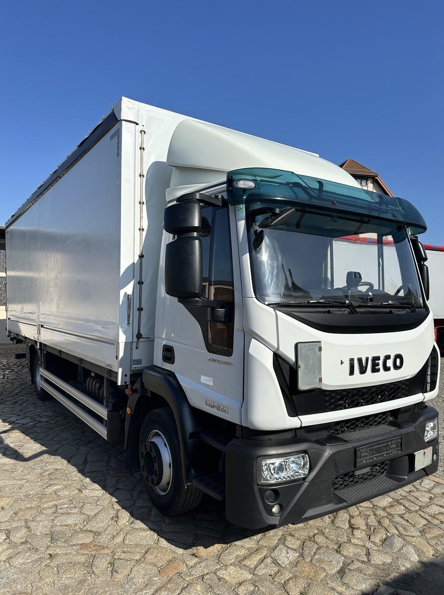 Iveco 120-250 Eurocargo rechts Schiebeplane LBW