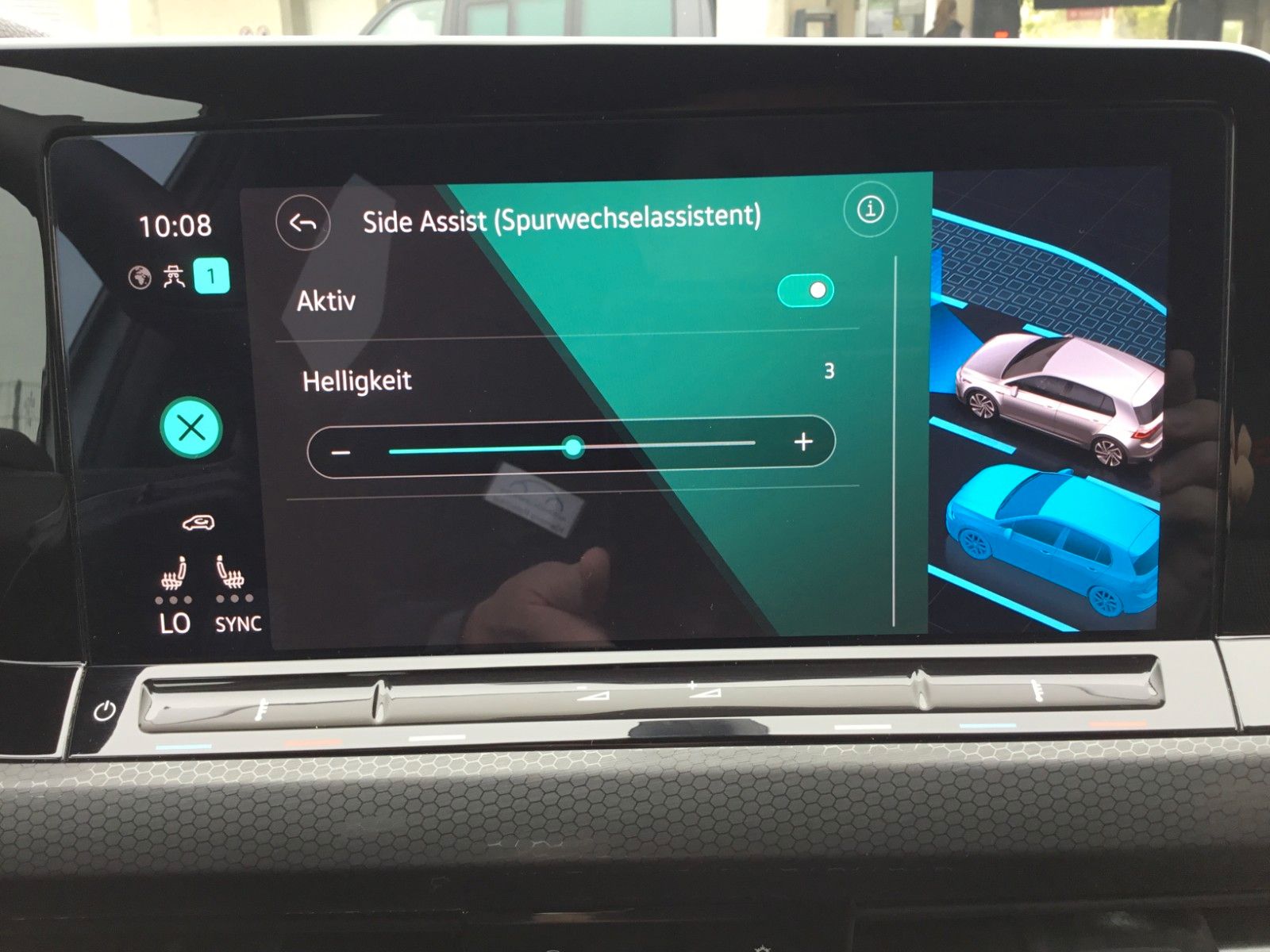Fahrzeugabbildung Volkswagen Golf 2.0 TSI DSG GTI+Pano+18"+IQ Light
