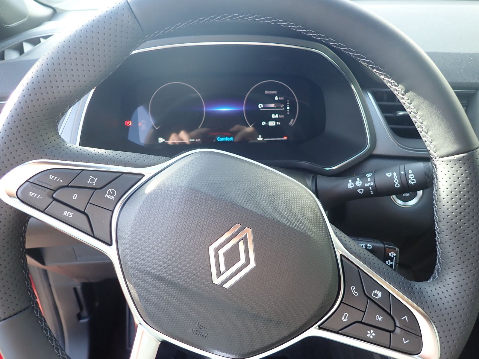 Fahrzeugabbildung Renault Captur KISS TCe 90