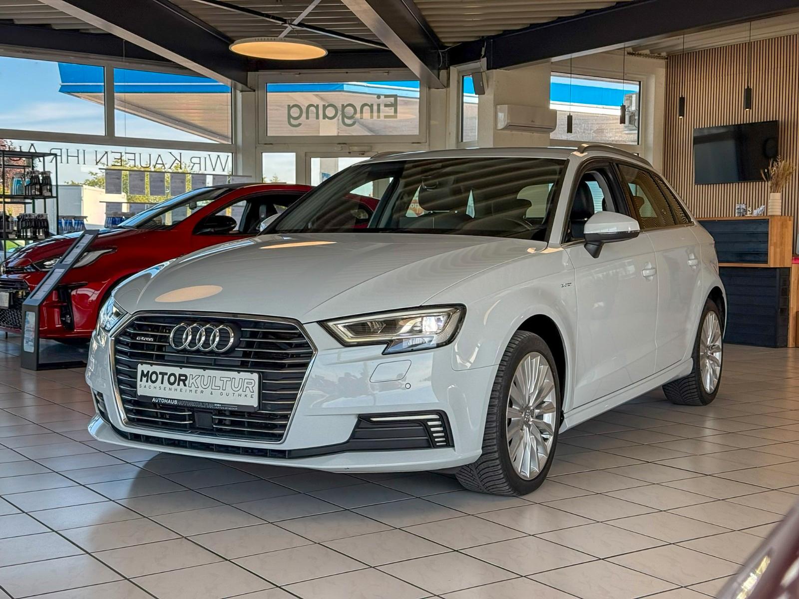 Audi A3 Sportback e-tron design | KeylessGo | Navi