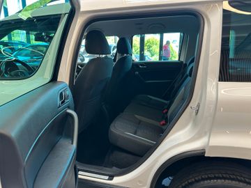 Skoda Yeti Adventure *TÜV*Xenon*Scheckheftgepfl.*Navi*