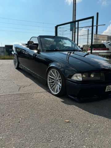 BMW e36 Cabrio 325 M Paket frisch lackiert...