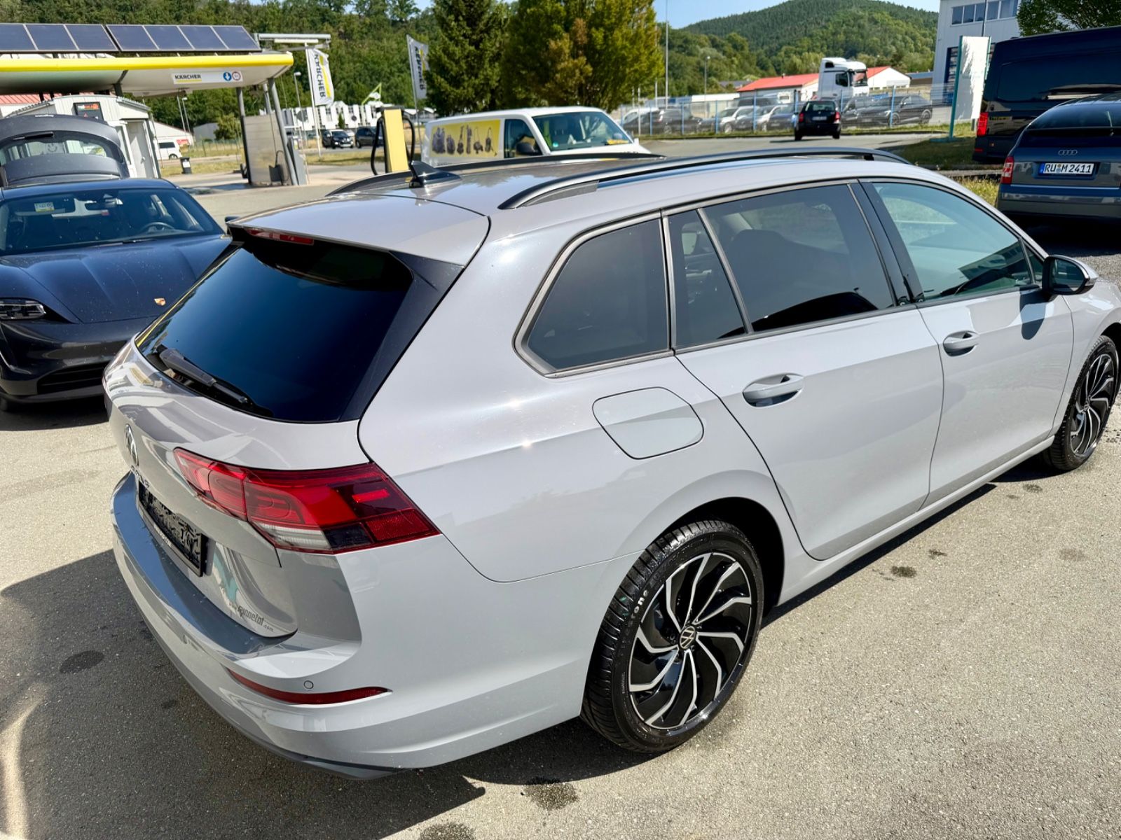 Volkswagen Golf VIII Variant Life imagem 3