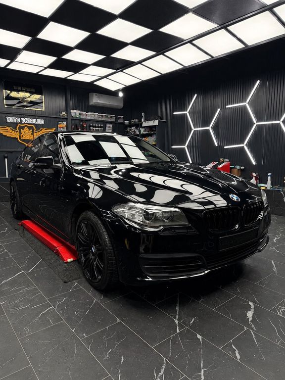 Image of BMW 530