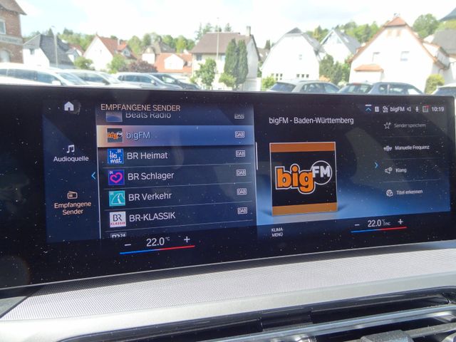 Fahrzeugabbildung BMW 318 i/1.Hand/Curved/LED/Navi/SitzH/2.500km/
