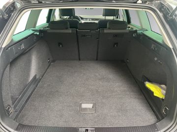 Bild 18 VW Passat Variant 2.0 TDI DSG Business