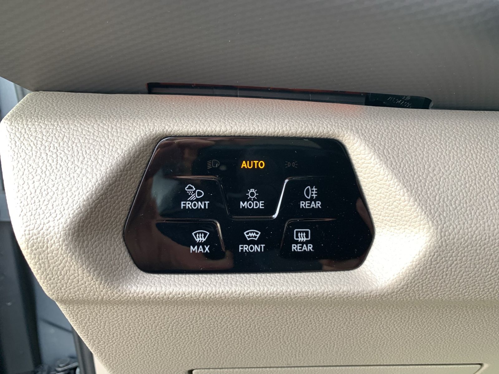 T7 Multivan 2.0 TDI Style LÜ, AHK, Navi, Sthzg,