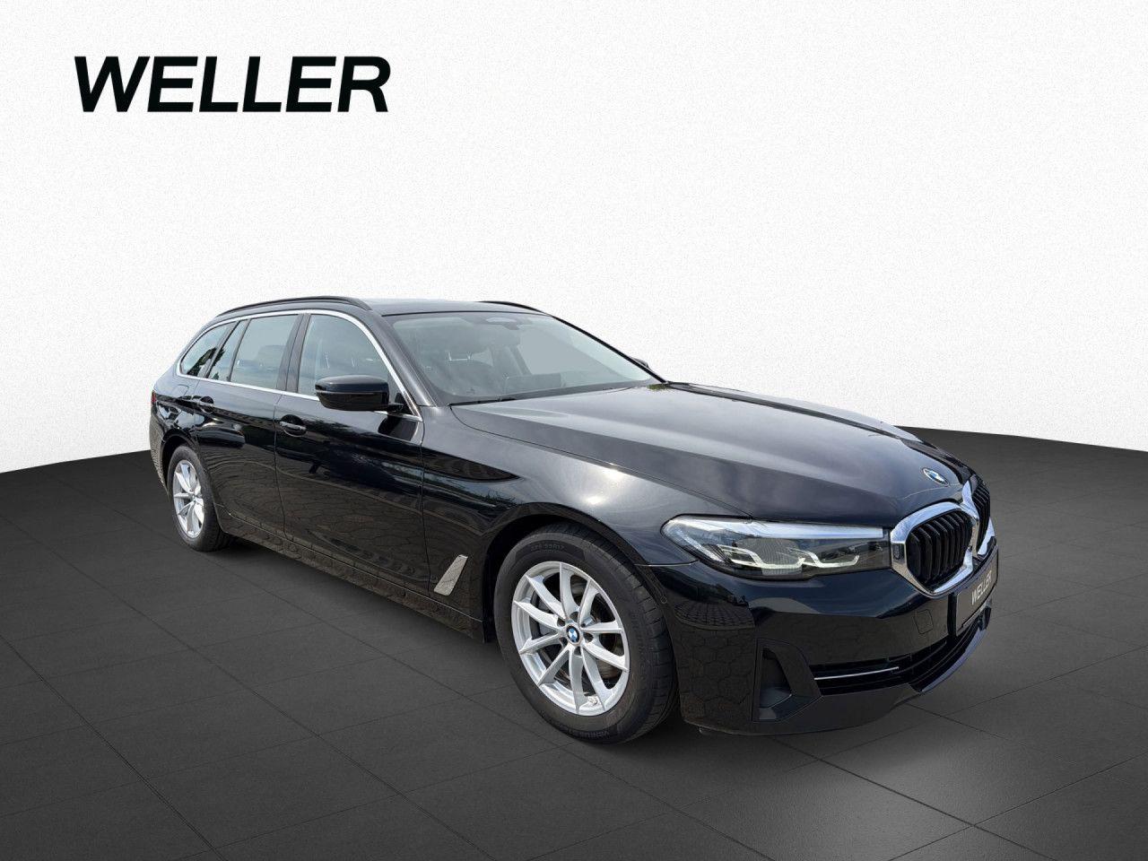 BMW 520d xDrive Tour LCProf Pano AHK St&Go RFK H/K
