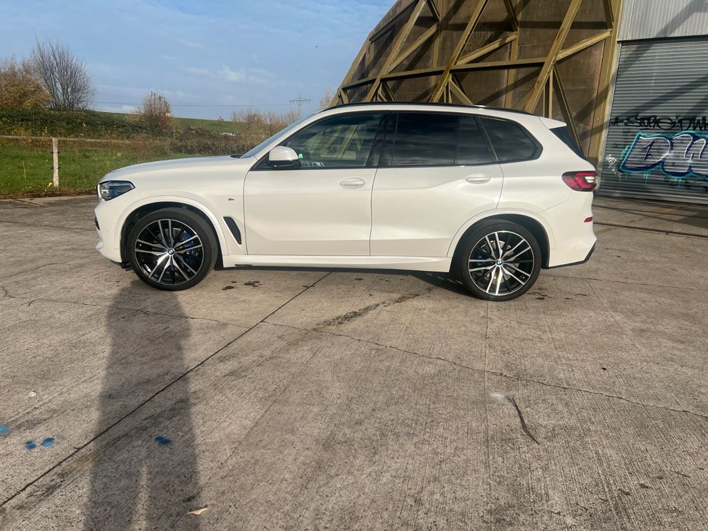 Image of BMW X5