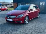 Mercedes-Benz B 200 AUTOMATIK LEDER KLIMA PDC PANO EXCLUSIVPAK - gebrauchte Kleinbusse