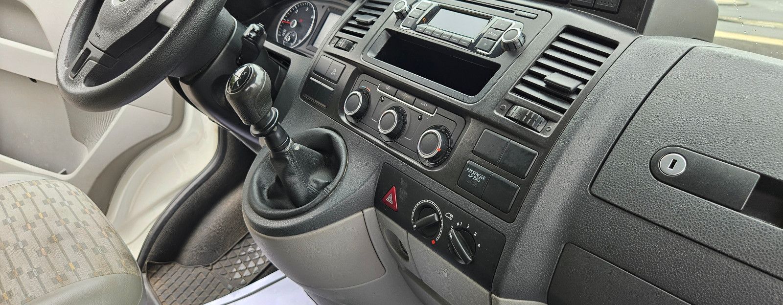 VW T5 Transporter 5-Sitzer AHK