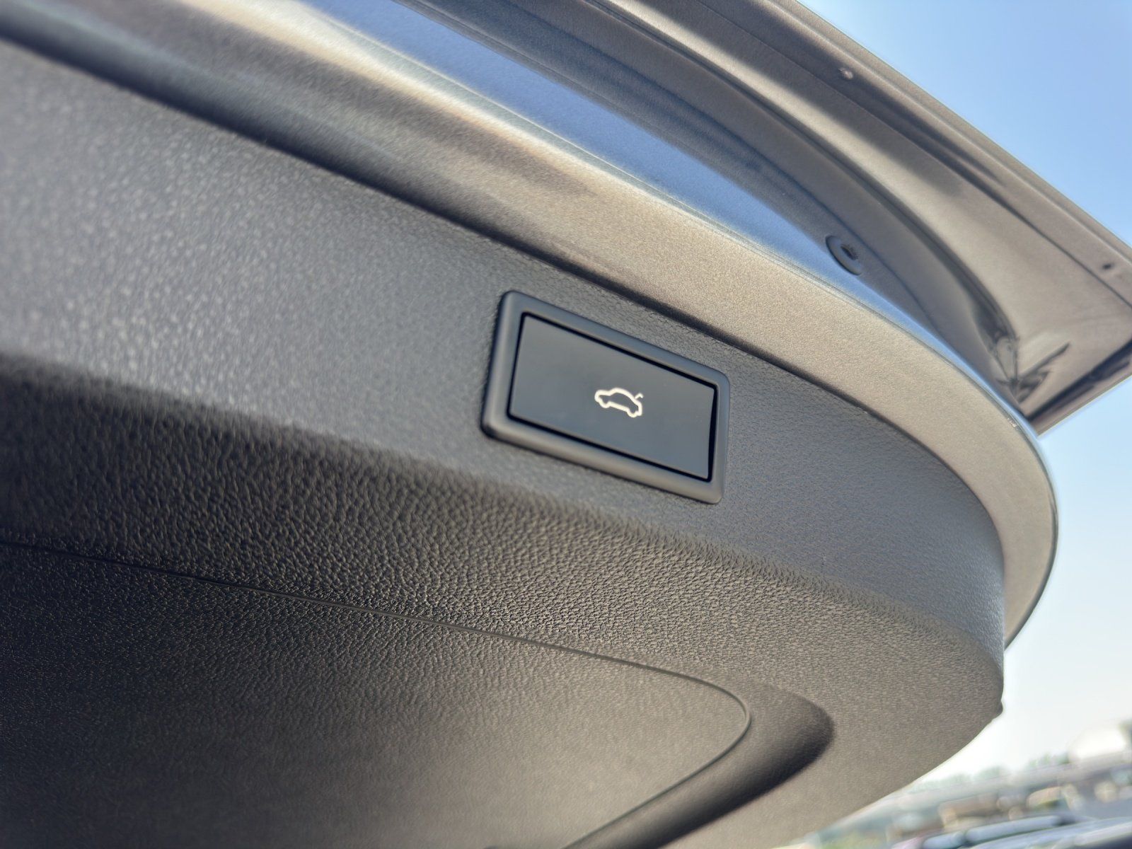 Fahrzeugabbildung SKODA Kodiaq 1.5 TSI DSG Ambition/AHK/KAMERA/ACC/