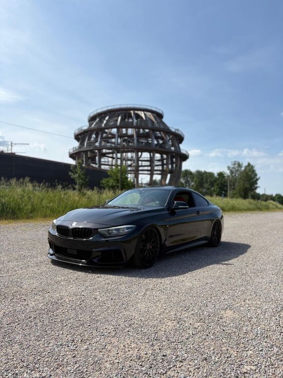 Image of BMW 324
