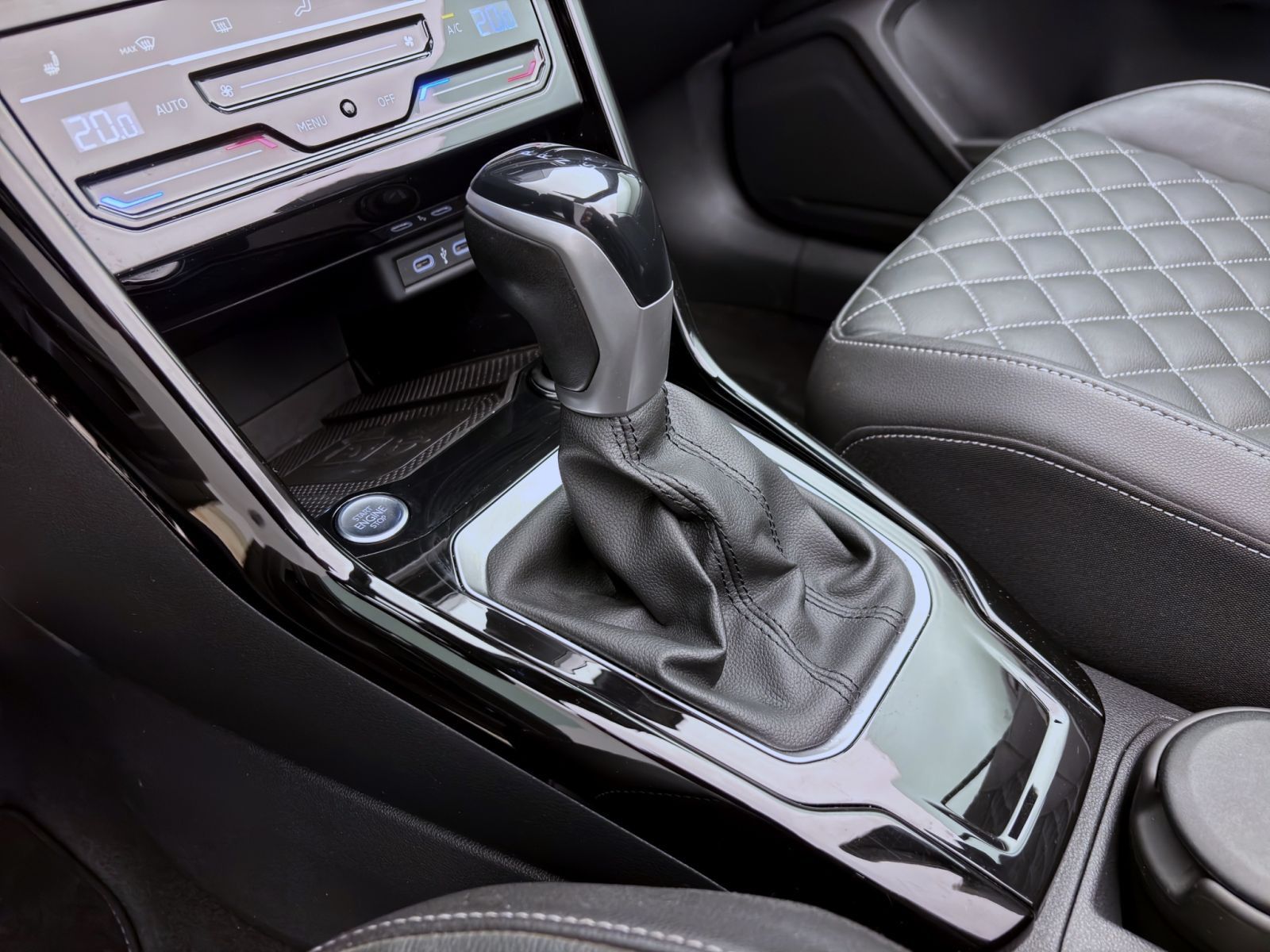 Volkswagen T-Roc - Bild 15