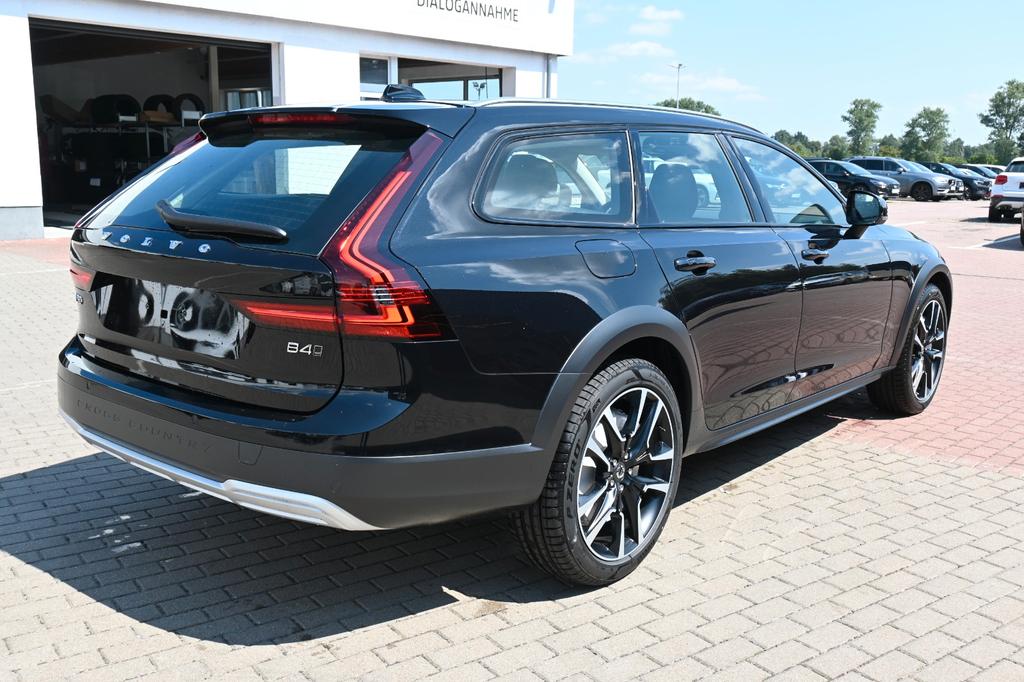 Volvo V90 Cross Country