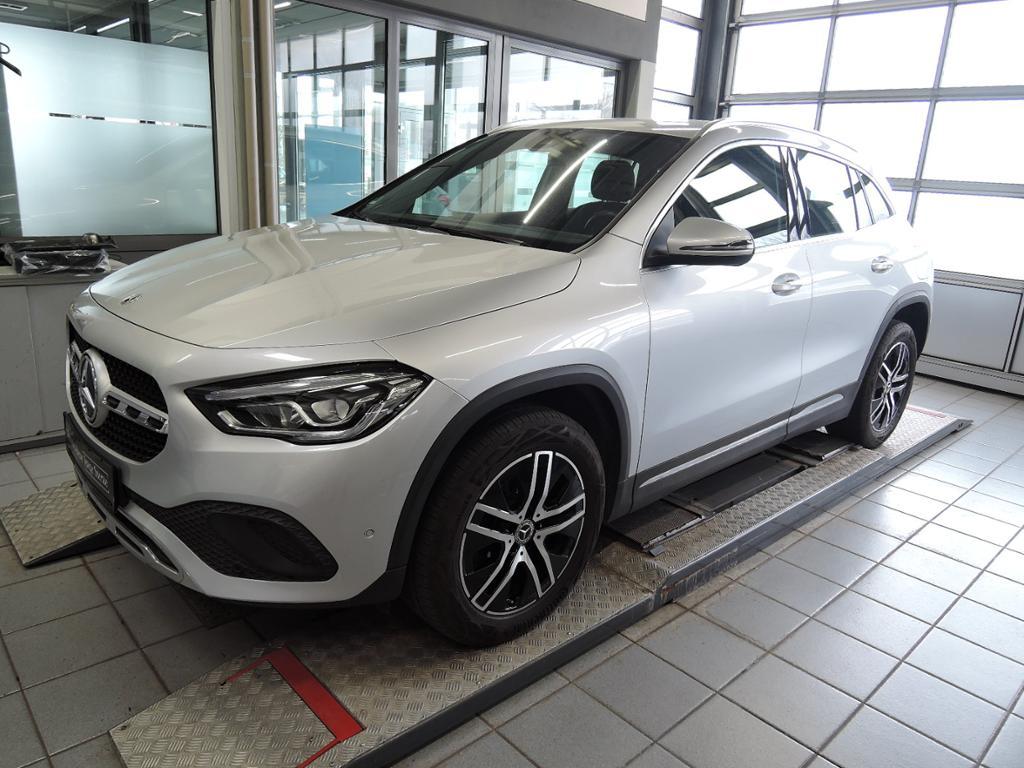 Mercedes-Benz GLA 220 d MBUX+Progressive+LED+Wide+Navi+AUT+PTS