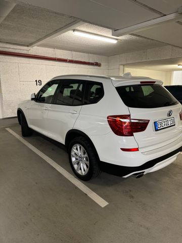 BMW X3 xDrive20d AT - 