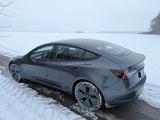 Tesla Model 3 Allradantrieb mit Dualmotor Long Range