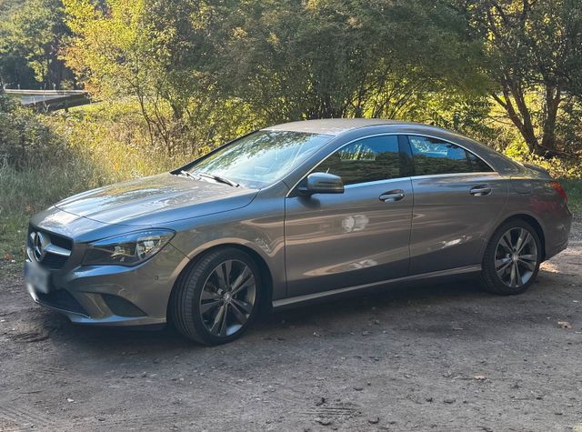 MERCEDES-BENZ Mercedes CLA 180