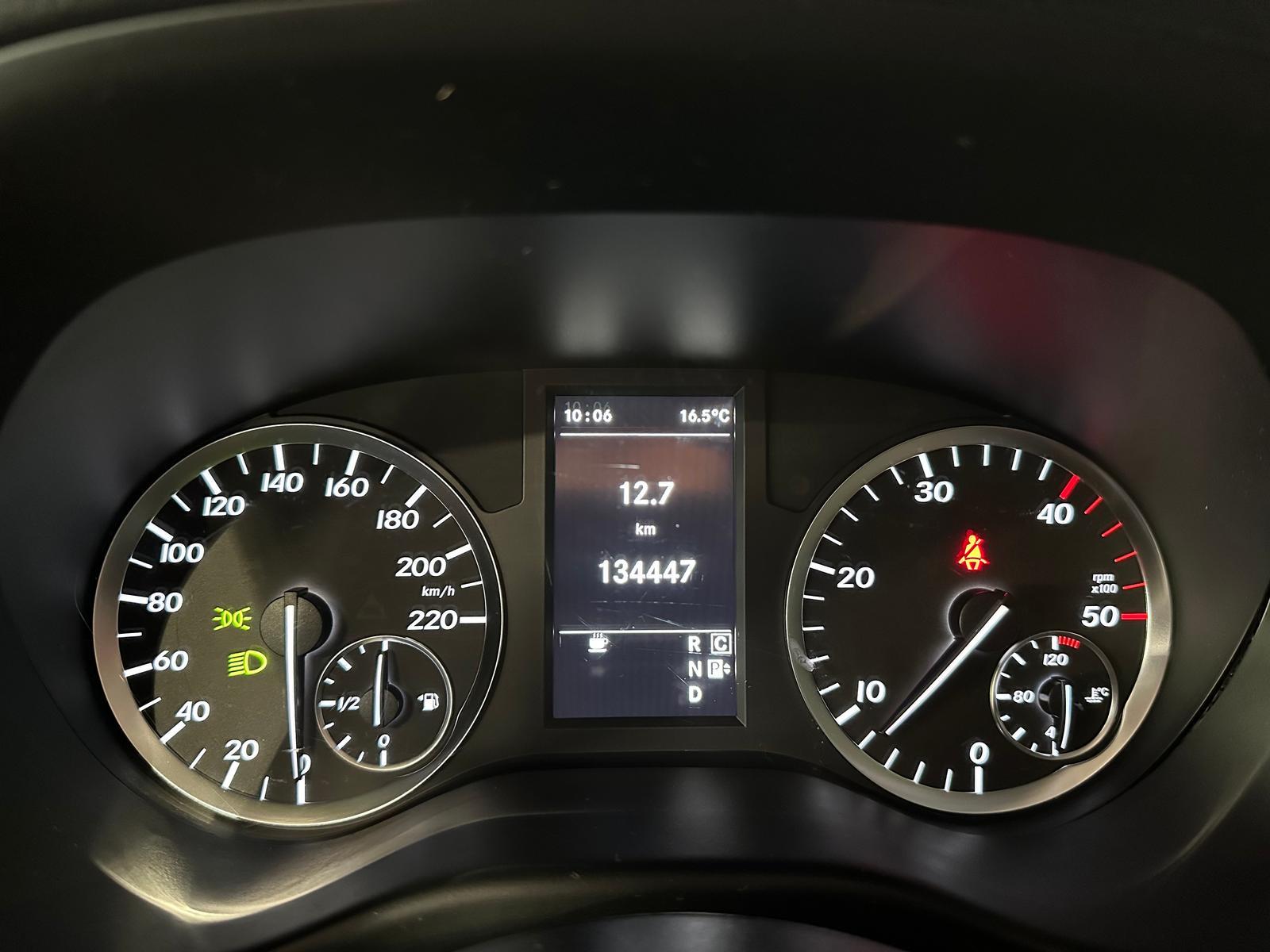 Mercedes-Benz VITO TOURER 114 4X4 LANG 2xSCH-TÜR 8SITZE STANDH
