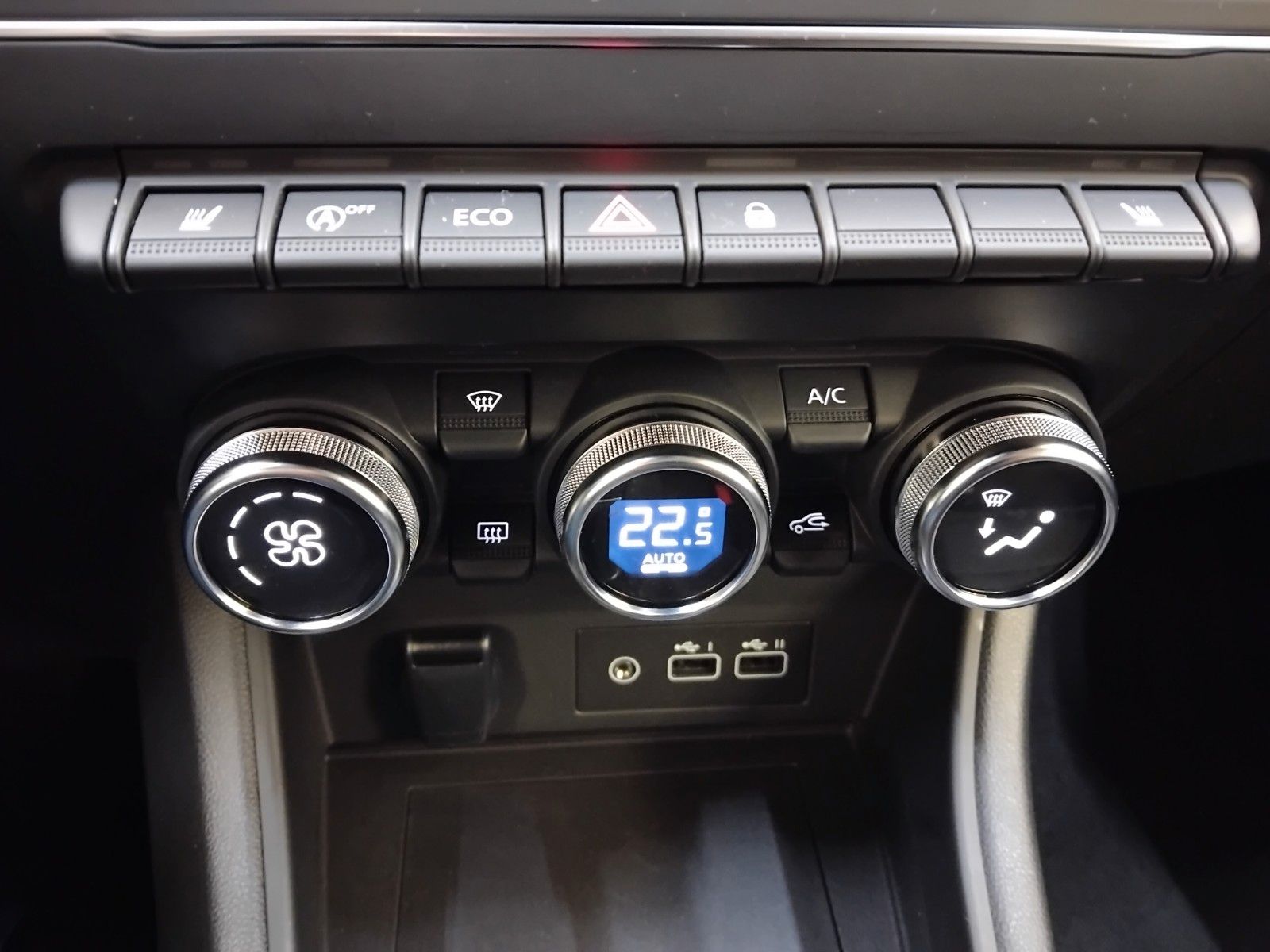 Renault Captur (06/2026, Benzin)