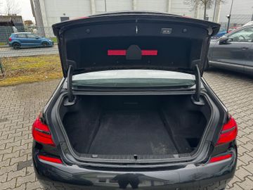 BMW 750 - 11