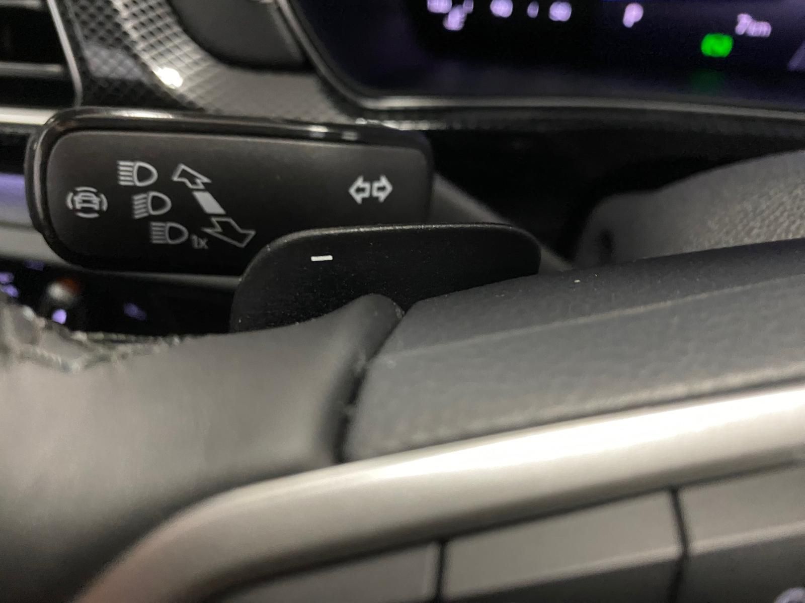 Fahrzeugabbildung Volkswagen T-Cross 1.5 TSI DSG BLACK STYLE R-Line+AHK+ACC++