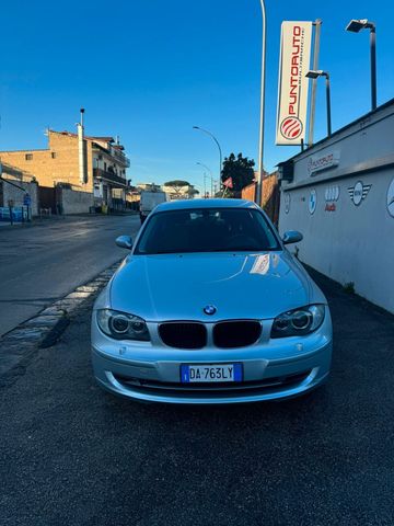 BMW Bmw 118 118d cat 5 porte Attiva