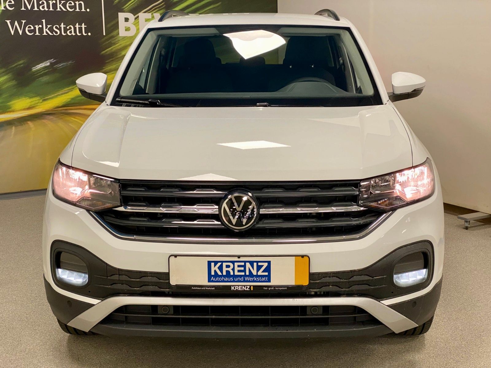 Fahrzeugabbildung Volkswagen T-CROSS 1.0 TSI LIFE+17 ZOLL ALU+SITZHEIZUNG+PDC