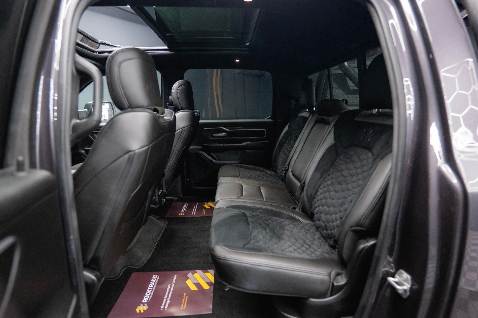 Fahrzeugabbildung Dodge RAM 5.7 V8 HEMI 4x4 Limited Longbed Airmatic 19%