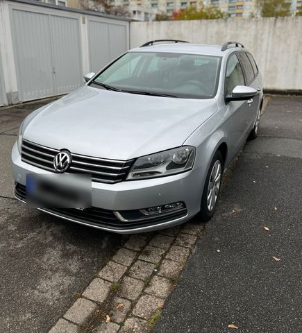 Volkswagen VW Passat B7 Variant 2.0TDI ( 1 Hand )