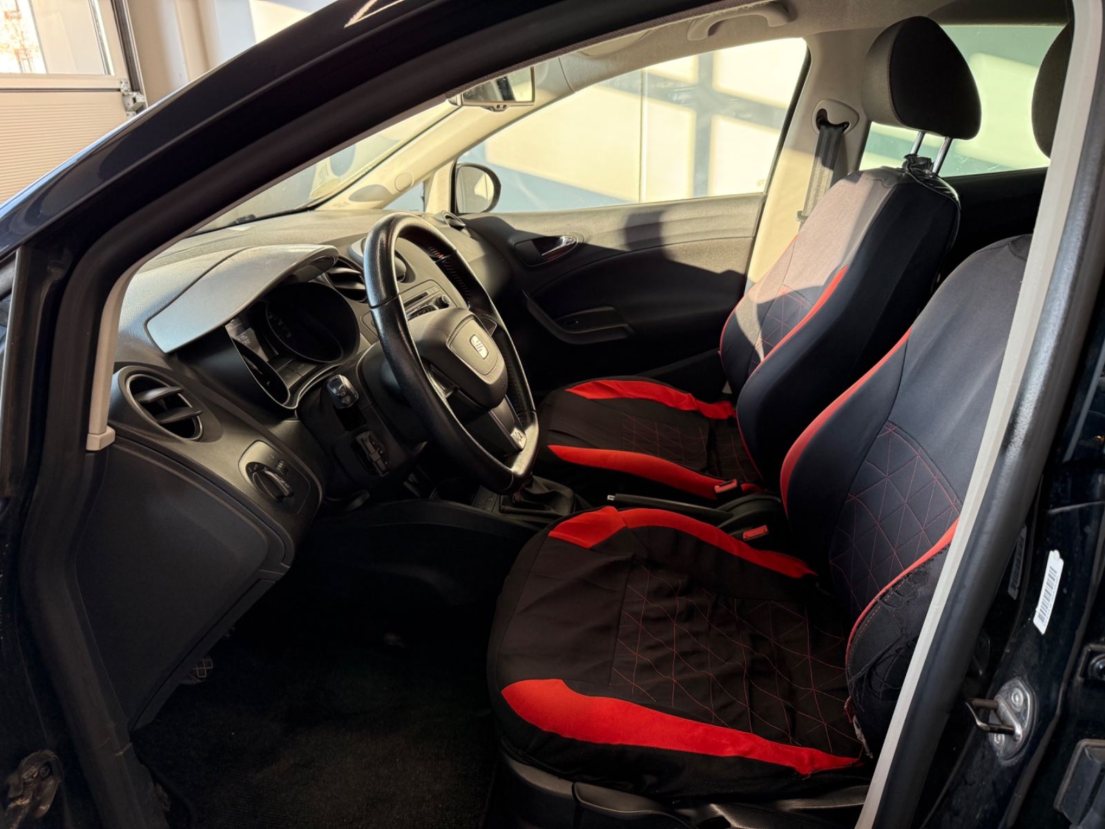 Fahrzeugabbildung SEAT Ibiza Lim. FR, Klimaauto., Sitzheizung