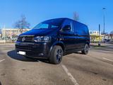 Volkswagen VW T5 Caravelle, 136 PS, 220.000 km, TÜV neu - schwarze Volkswagen T5 Caravelle
