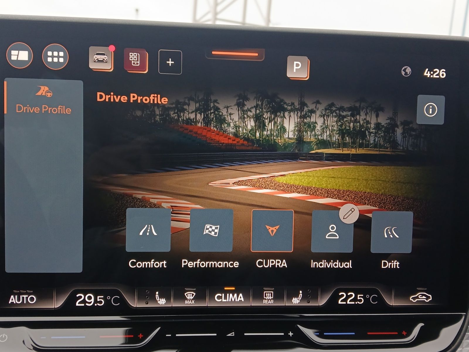 Fahrzeugabbildung CUPRA Leon Sportstourer TSI DSG 4Drive Matrix ACC Navi